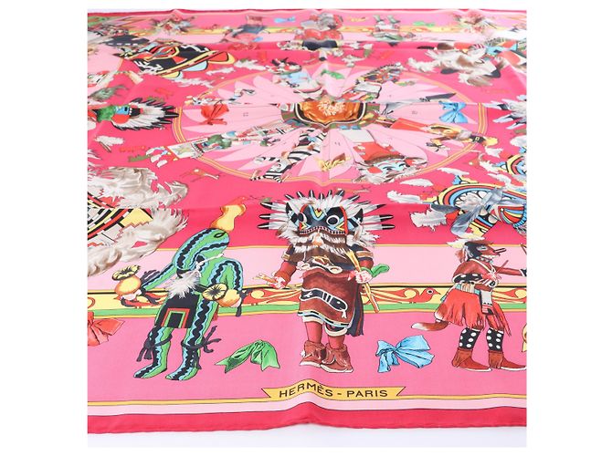 Hermès Carré 90 "Kachinas" Seidentuch in Rosa Pink - Ansicht 7
