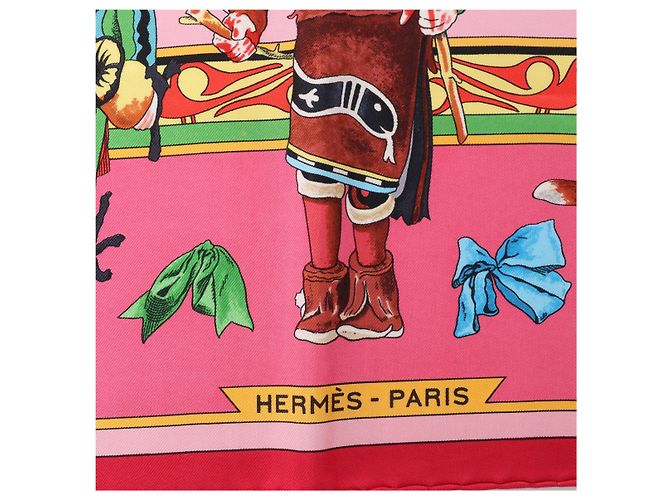 Hermès Carré 90 "Kachinas" Seidentuch in Rosa Pink - Ansicht 8