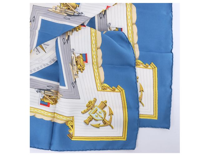 Hermès Carré 90 "PORTE HELICOPTERES JEANNE D‘ARC" Seidentuch in Blau - Ansicht 2