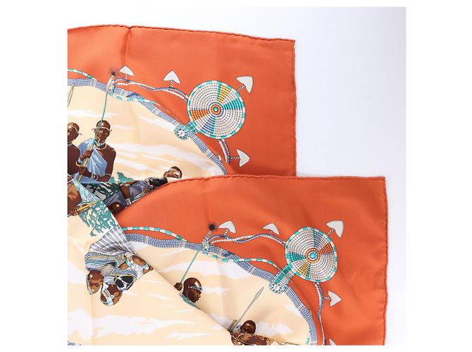 Hermès Carré 90 "PERLES DU KENYA" Seidentuch in Braun - Ansicht 3