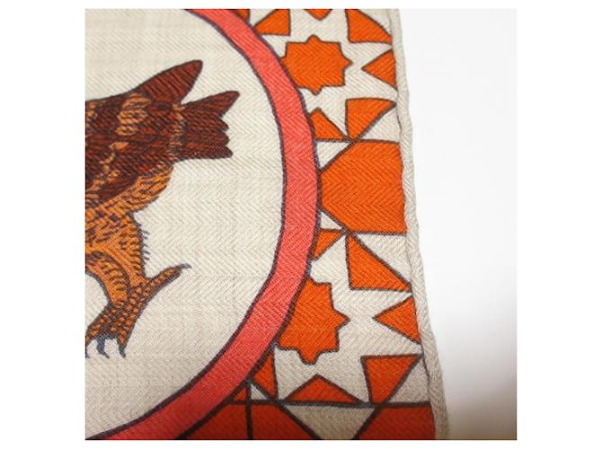 Hermès Hermes Carre Geant 140 LA DANSE DES AMAZONES Stole Arancione - vista 2