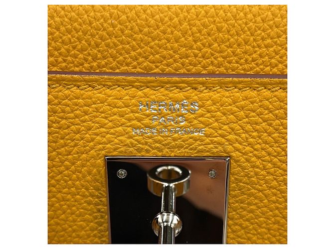 Hermès Borsa Hermes Kelly 28 in pelle Togo Jaune Ambre Giallo - vista 17