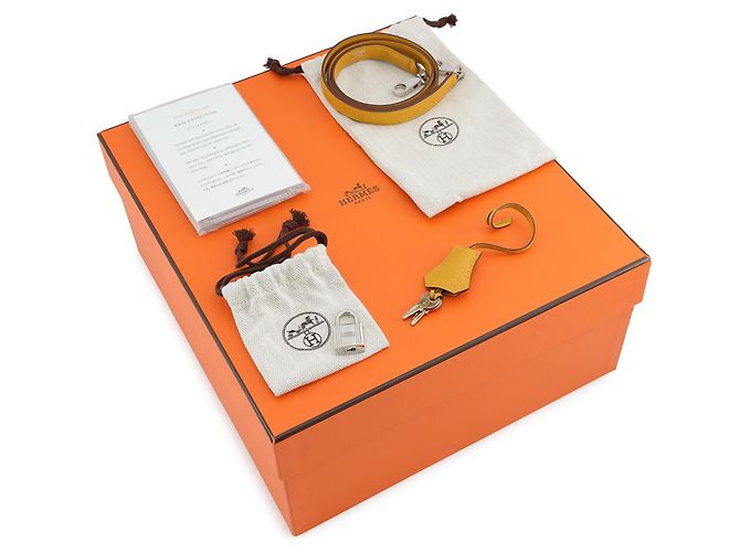 Hermès Borsa Hermes Kelly 28 in pelle Togo Jaune Ambre Giallo - vista 18