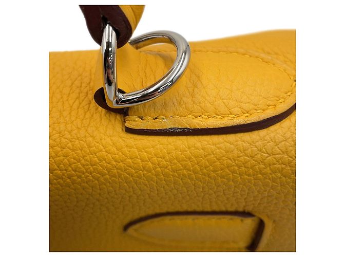 Hermès Borsa Hermes Kelly 28 in pelle Togo Jaune Ambre Giallo - vista 8