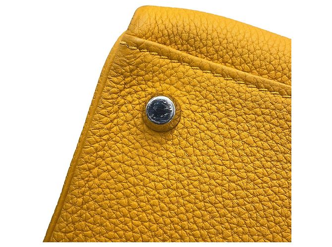 Hermès Borsa Hermes Kelly 28 in pelle Togo Jaune Ambre Giallo - vista 9