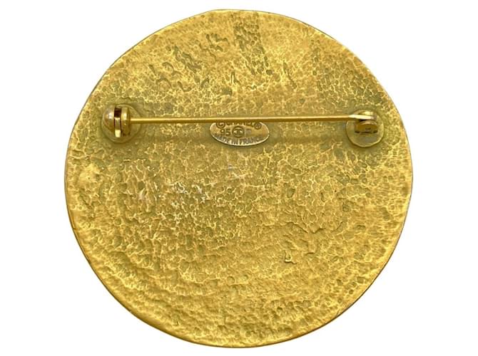Spilla rotonda Chanel Coco Mark in oro D'oro - vista 2