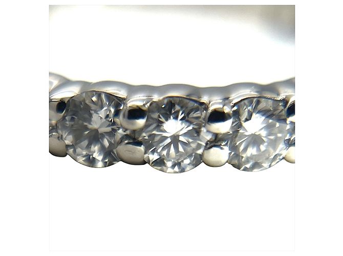 Harry Winston Ring mit rundem Diamanten in Krappenfassung Silber - Ansicht 6