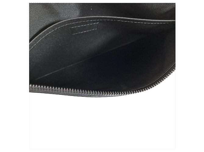 Louis Vuitton Pochette To Go Clutch Bag Nero Monogramma - vista 7