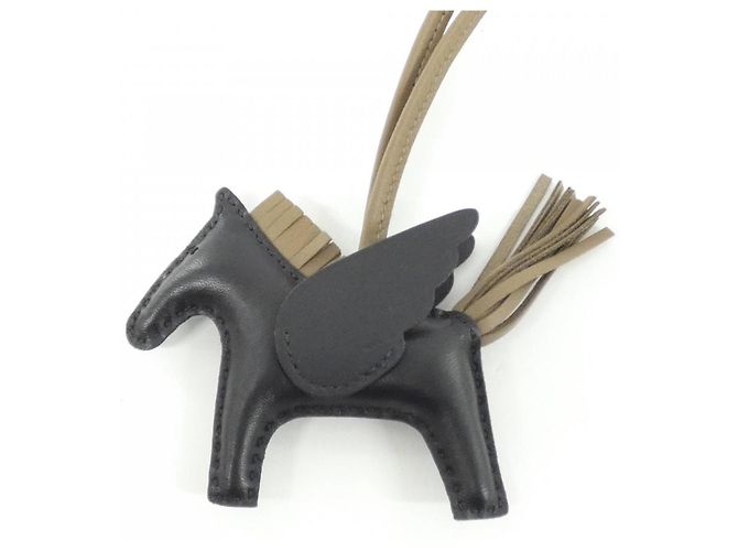 Hermès Hermes Rodeo Pegasus Accessory Bag Charm PM Preto Taupe - vista 2