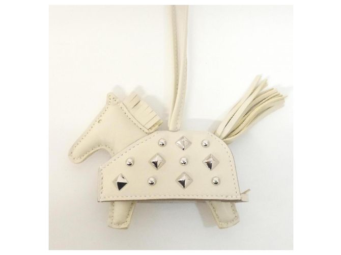 Hermès Rodeo Robeo Lock PM Accessory Bag Charm Beige - vista 2