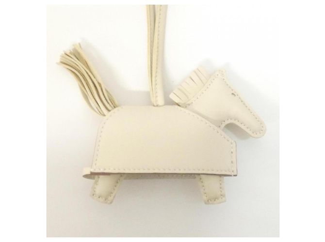 Hermès Rodeo Robeo Lock PM Accessory Bag Charm Beige - vista 3