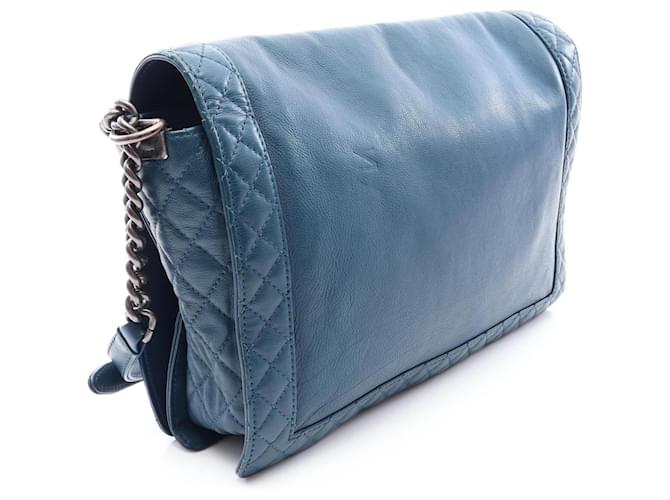 Borsa a tracolla Chanel Boy Verde - vista 2