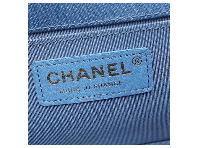 Borsa a tracolla Chanel Boy Small in denim Blu - vista 4