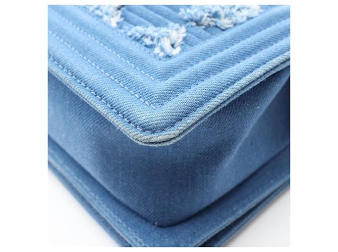 Borsa a tracolla Chanel Boy Small in denim Blu - vista 6