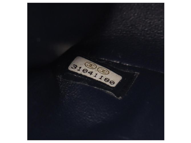 Borsa a tracolla Chanel Matelassé Navy Blu navy - vista 5