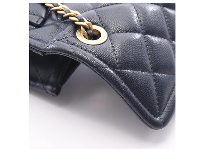 Borsa a tracolla Chanel Matelassé Navy Blu navy - vista 6