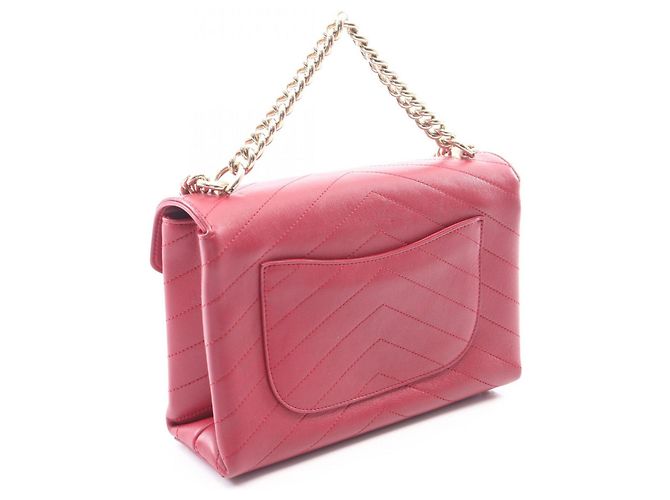 Borsa a tracolla Chanel Chevron V-stitch in pelle rossa Rosso - vista 2
