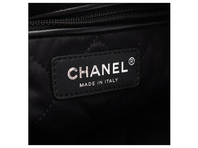 Mochila/Bolso Chanel 22 Large Negro - vista 4