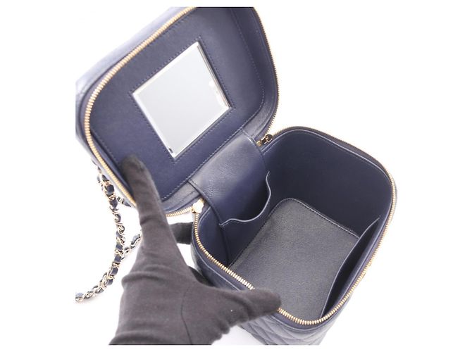 Borsa Vanity Chanel Matelassé Blu navy - vista 3