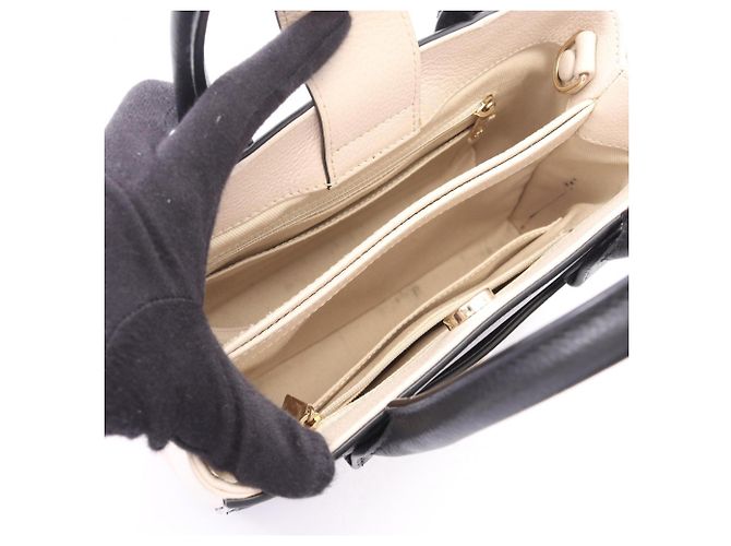 Borsa a mano 2-Way Chanel Neo Executive Tote Small Nero Crudo - vista 3