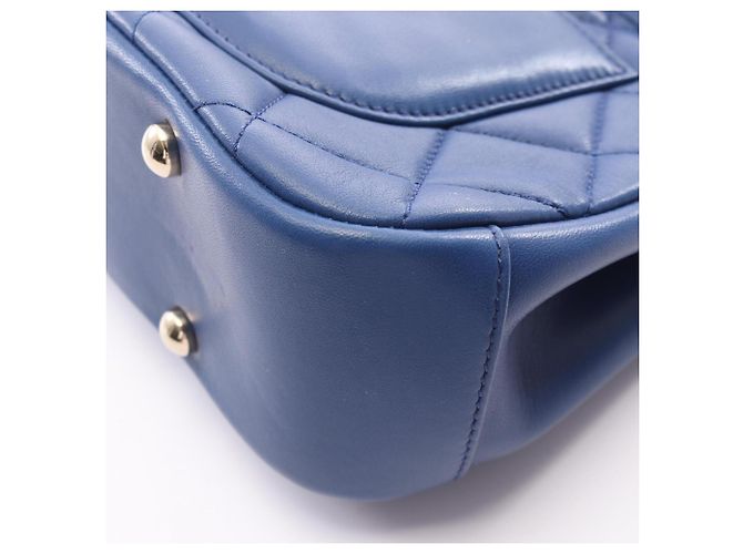 Borsa Chanel Matelassé in pelle d'agnello blu - vista 8