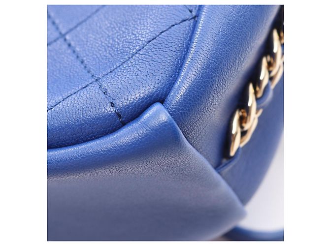 Bolsa de mão Chanel Matelassé em couro azul - vista 7