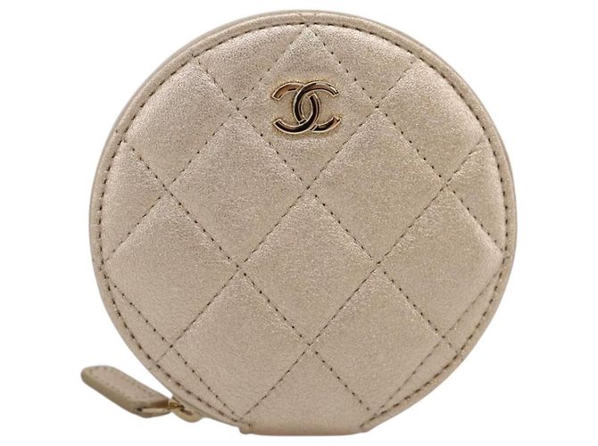Chanel Pearl Crown CC Multi Pouches Wristlet aus gestepptem Lammleder Golden - Ansicht 2