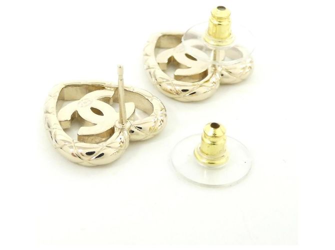 Orecchini a lobo Chanel ABG044 Gold D'oro - vista 3
