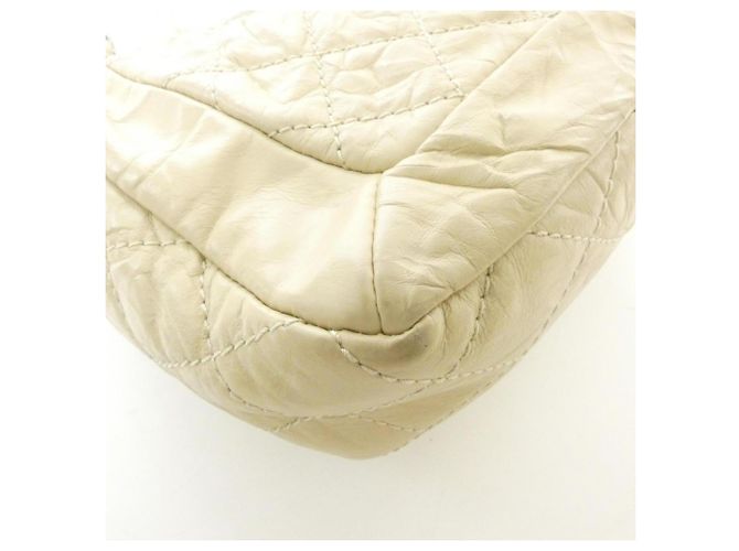 Borsa a tracolla Chanel in vitello Light Beige - vista 3