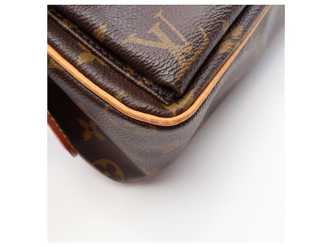 Borsa a tracolla Louis Vuitton Vivacite MM Marrone - vista 9