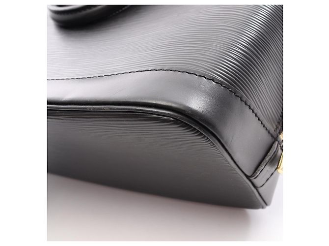 Borsa a mano Louis Vuitton Alma in pelle Epi nera Nero - vista 6