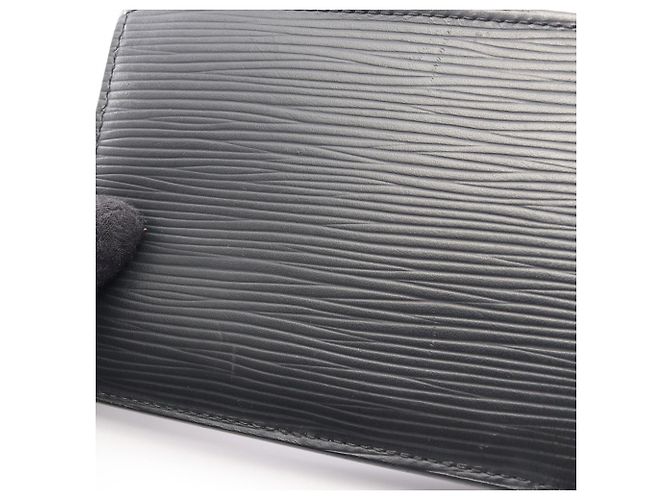 Louis Vuitton Epi Noir Bi-fold Wallet Black - view 8