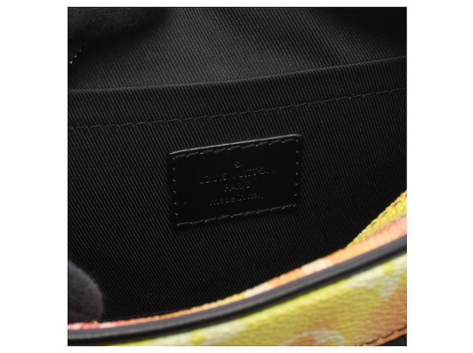 Borsa a tracolla Louis Vuitton Mini Soft Trunk Monogram Sunset Nero Multicolore - vista 4