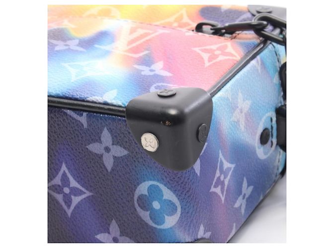 Borsa a tracolla Louis Vuitton Mini Soft Trunk Monogram Sunset Nero Multicolore - vista 7