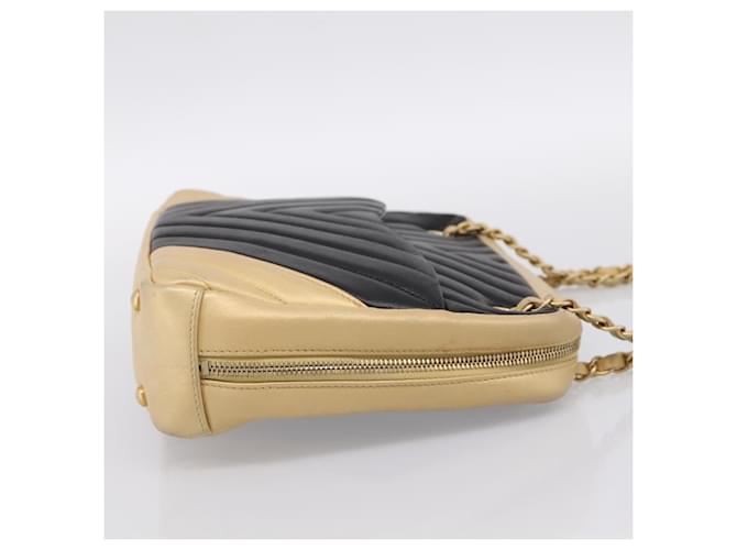 Chanel Camera Chevron Lambskin Medium Beige - vista 4