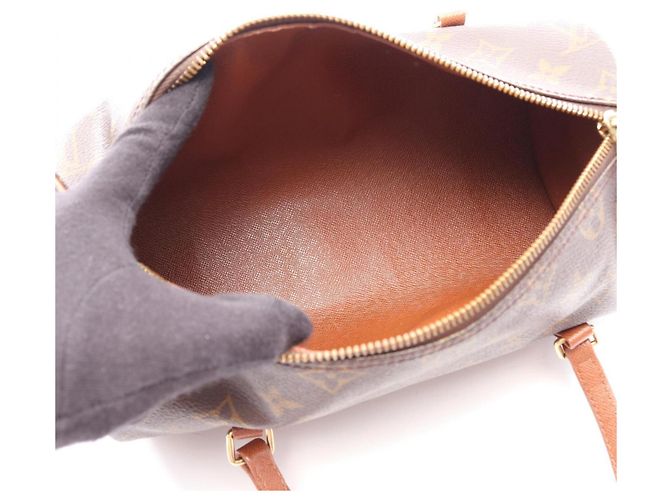 Borsa Louis Vuitton Papillon 26 Monogram Marrone - vista 3