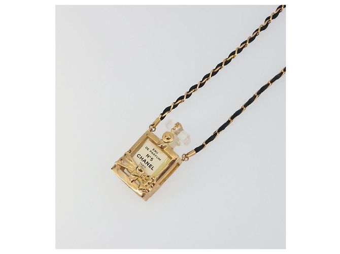 Chanel CC No.5 Perfume Bottle Pendant Metal Golden - view 4