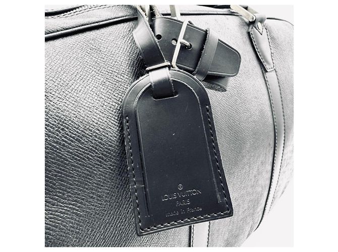 Borsa da viaggio Louis Vuitton Kendall PM in pelle Taiga Nero Ardesia - vista 3