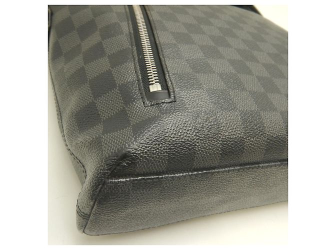 Borsa a tracolla Louis Vuitton Damier Graphite Mick PM Nero - vista 15