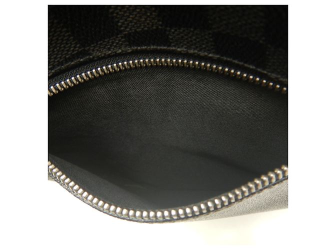 Borsa a tracolla Louis Vuitton Damier Graphite Mick PM Nero - vista 19