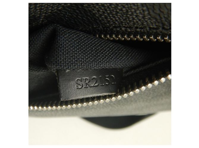 Borsa a tracolla Louis Vuitton Damier Graphite Mick PM Nero - vista 23