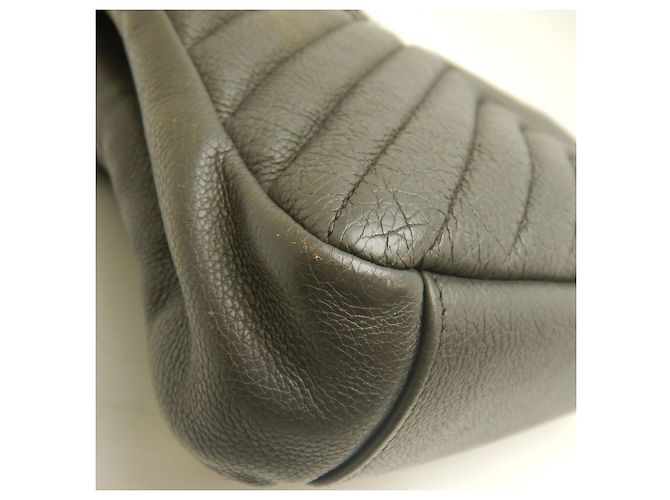Borsa a mano in pelle Yves Saint Laurent Marrone - vista 17
