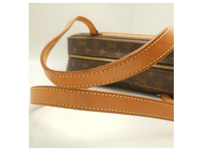 Louis Vuitton Monogram Cite GM Schultertasche Braun Monogramm - Ansicht 9