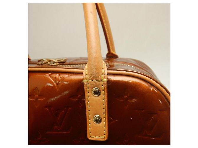 Borsa Louis Vuitton Vernis Tompkins Square Bronzo Monogramma - vista 9