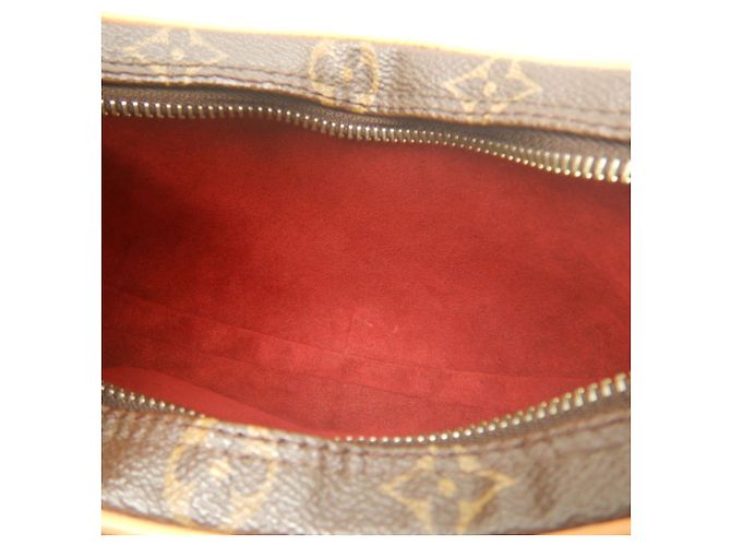 Borsa a tracolla Louis Vuitton Monogram Pochette Croissant PM Marrone Monogramma - vista 15