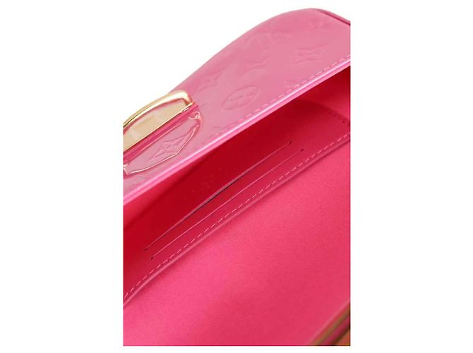 Borsa a tracolla Louis Vuitton Malibu in pelle rosa - vista 8