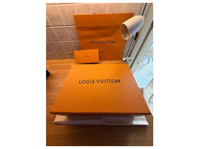 Louis Vuitton Keepall Bandoulière 25 Monogram Eclipse Reverse M46271 Nero Grigio - vista 6