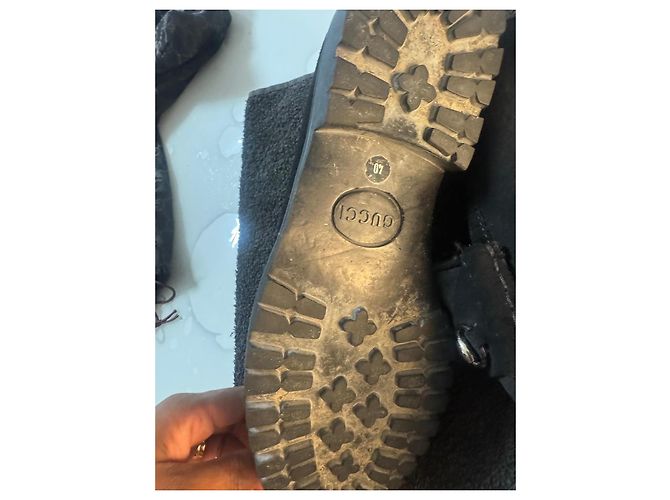 Mocassini Gucci in camoscio nero con morsetto - vista 7