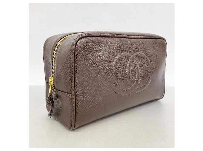 Pouch Chanel in vitello granulato marrone scuro - vista 2