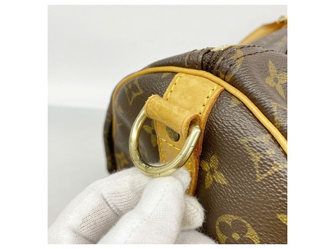 Louis Vuitton Boston Monogram Keepall Bandoulière 55 Marrone - vista 11